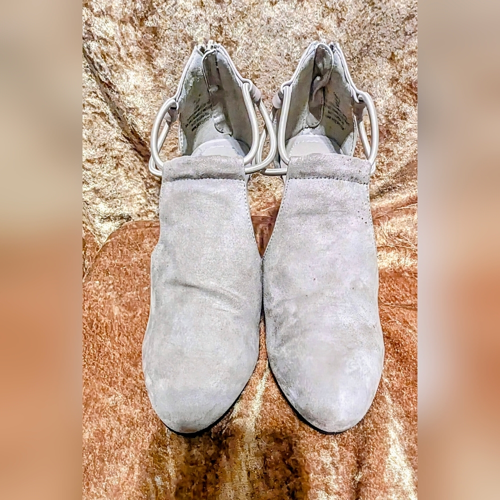 Elegant Taupe Women's Shoes